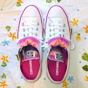 Double tongue converse tennis shoes